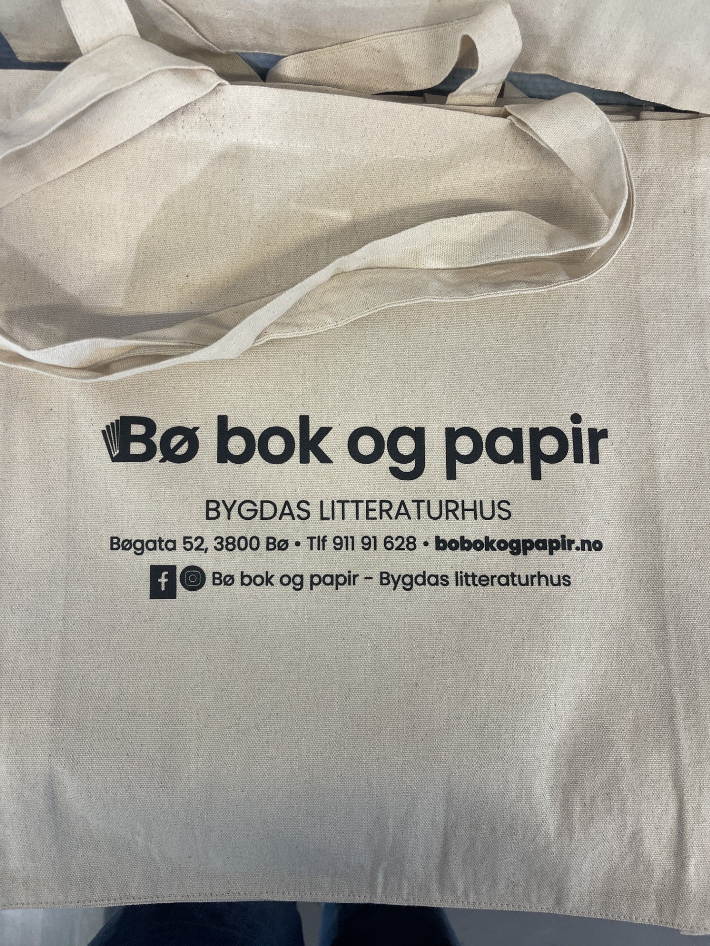 Handlenett canvas Bø bok og papir